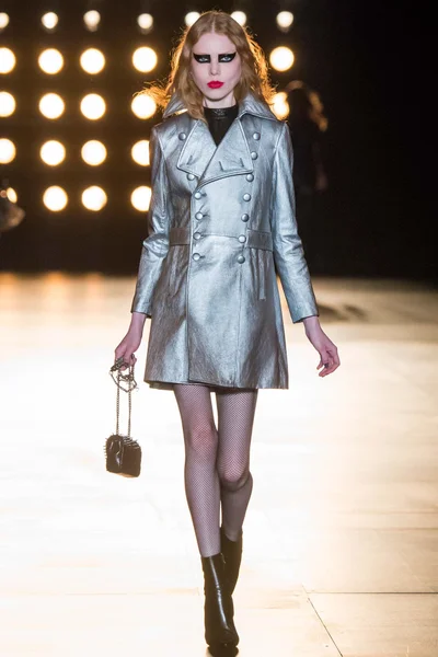 Look 13